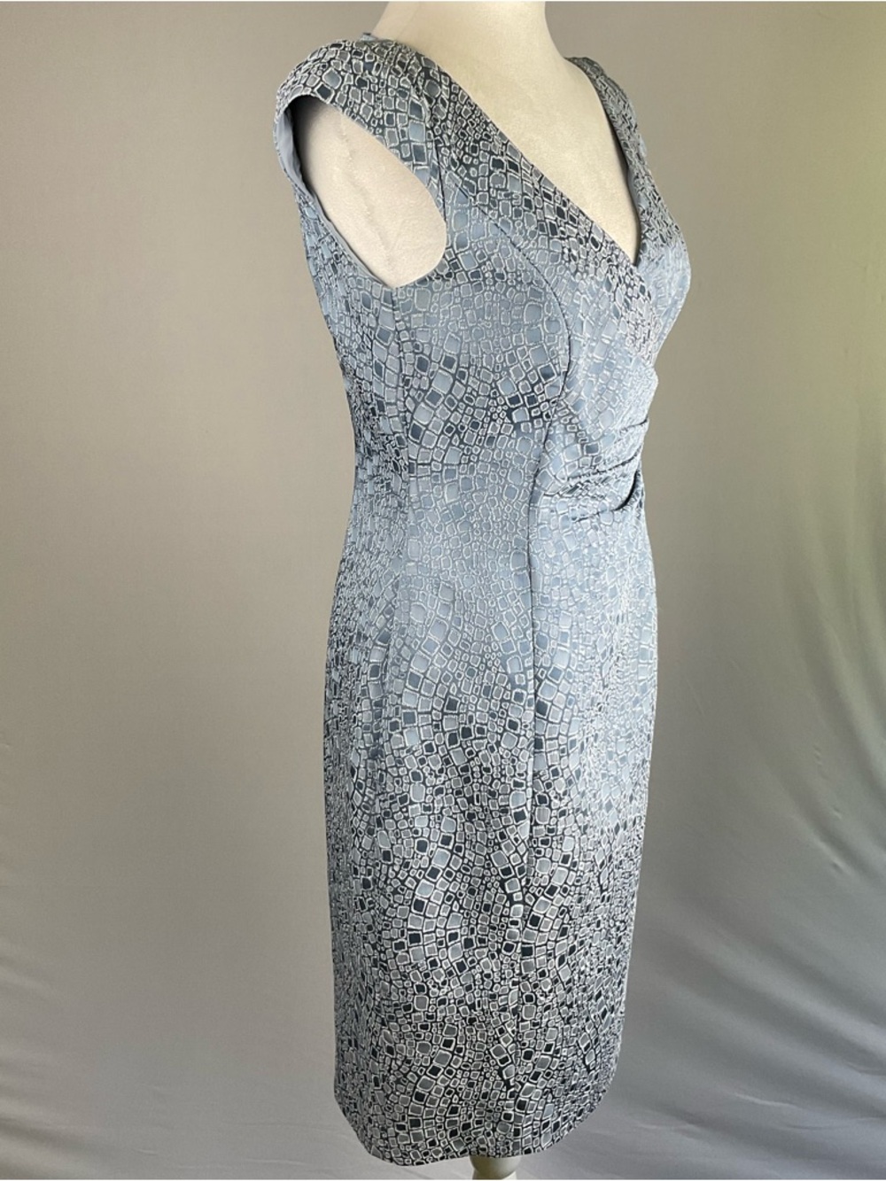 Wedding Guest Blue Sheath Dress Ruched Cocktail Size 4 Kay Unger Elegant - Picture 14 of 16